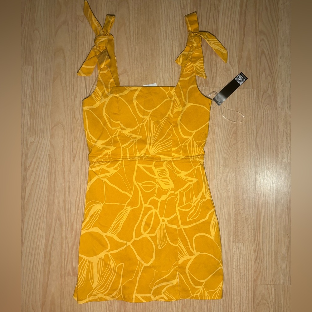 Trixxi Yellow Floral Print Mini Dress